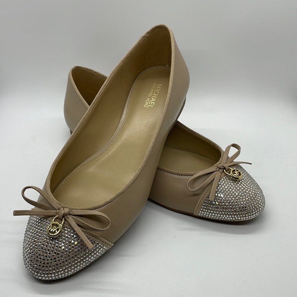 Beautiful nude leather ballet flats